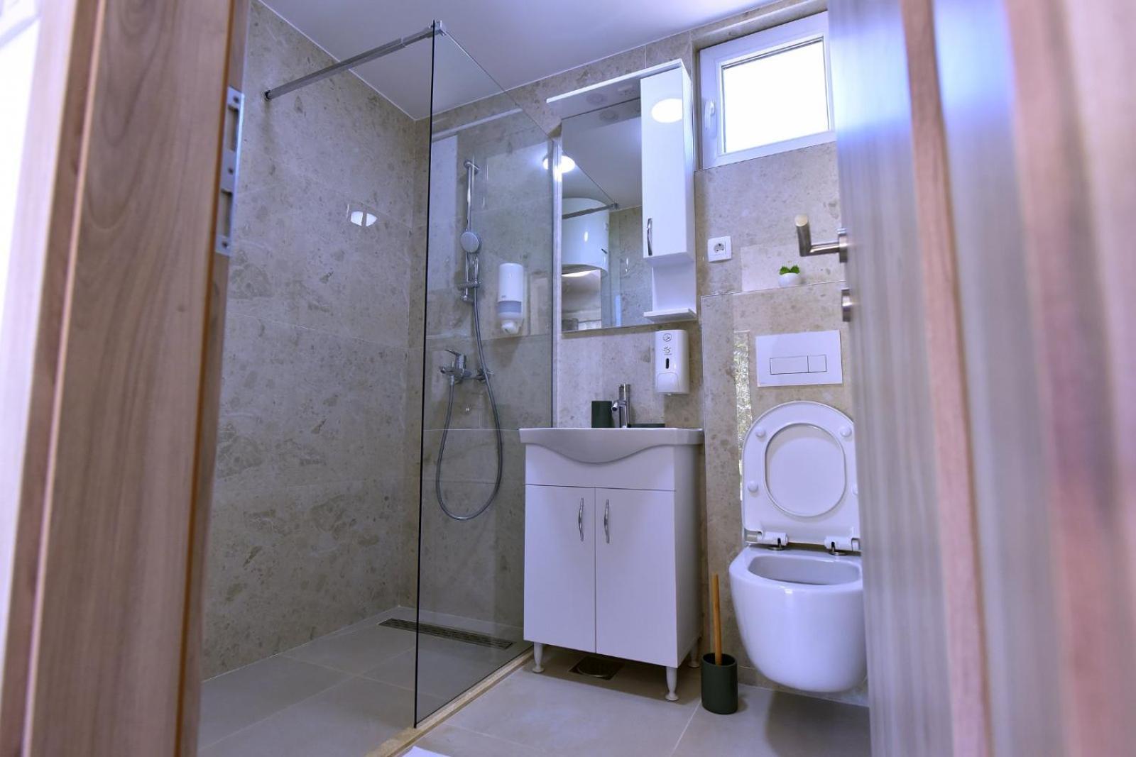 Airport Apartments Tri Hrasta Podgorica Luaran gambar